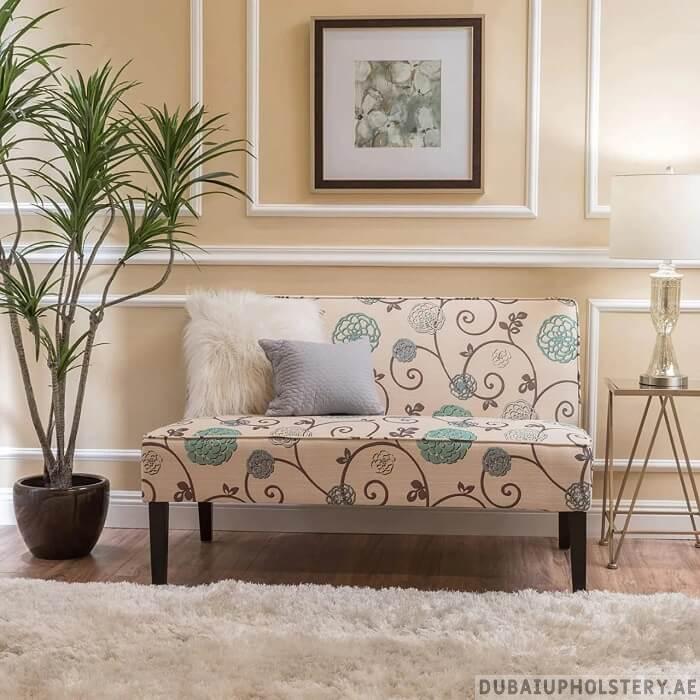 أفضل مجموعات الطعام لأربعة أشخاص للمساحات الصغيرة والمريحة